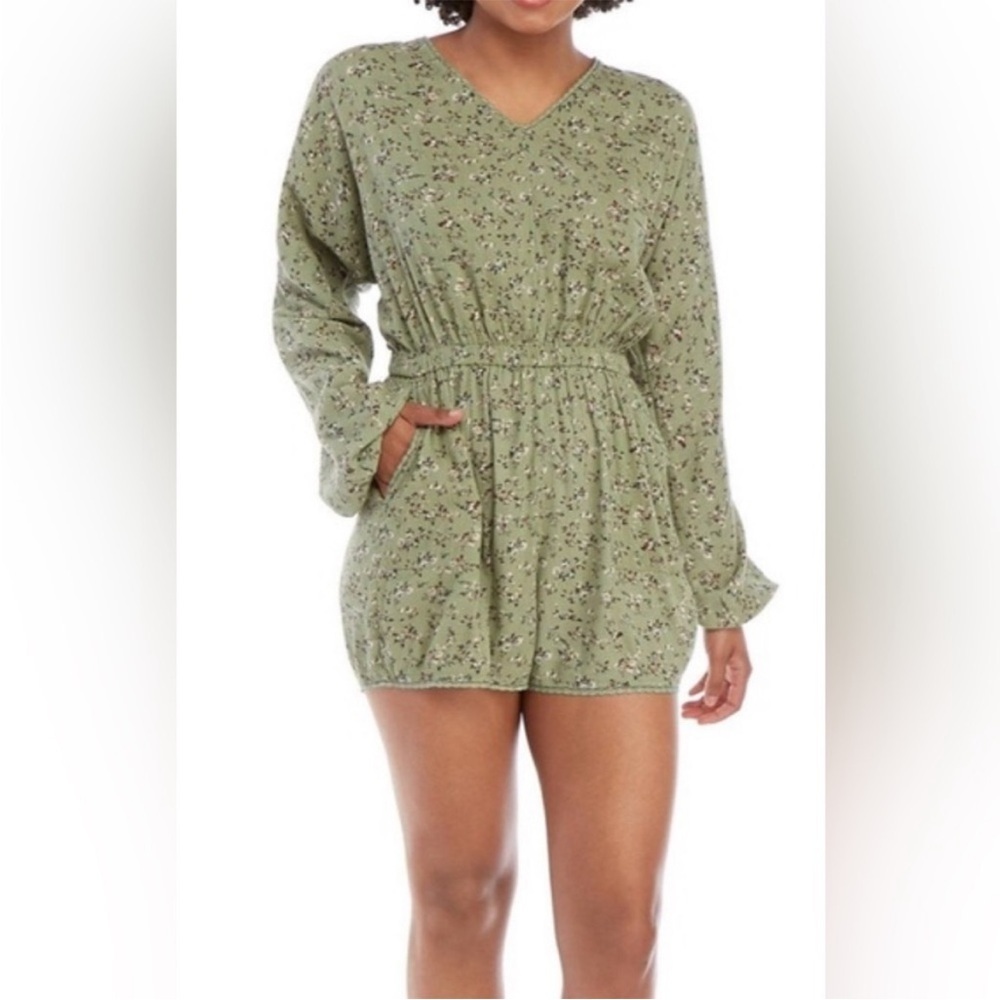 True Craft Olive Green Floral V-Neck Long Sleeve Romper, size XL, new!